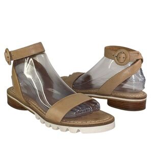 Bernardo Alexis Size 9M Tan Leather ankle wrap open toe Sandals. Made in Brazil